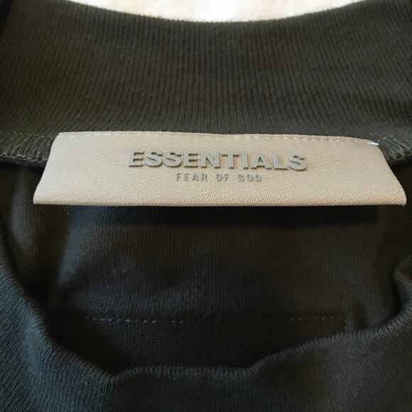 NWT Fear of God Essentials Off-Black T-Shirt - Men's X-small - Picture 6 of 9